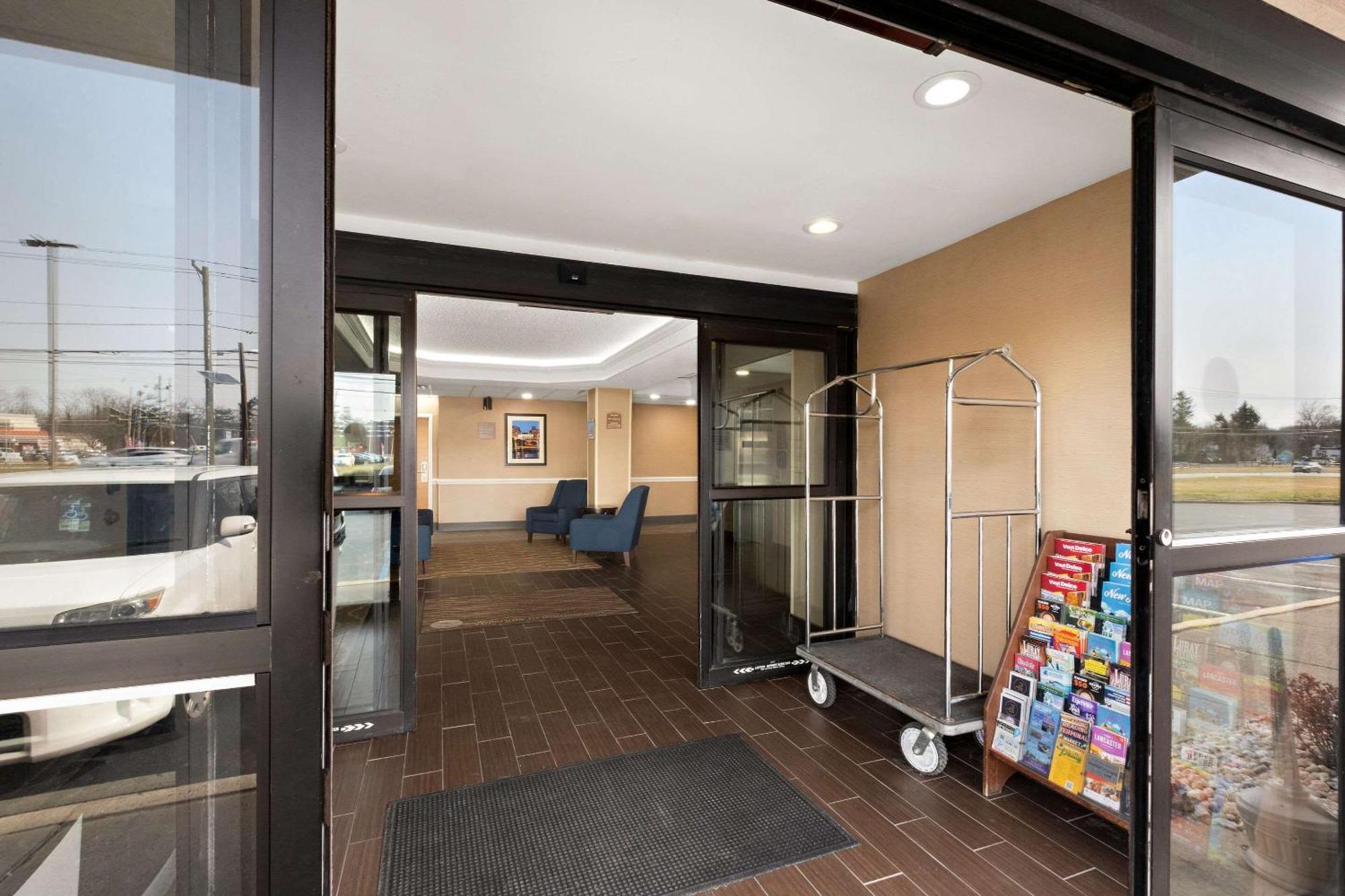 Comfort Inn Bordentown Near Nj Turnpike Luaran gambar
