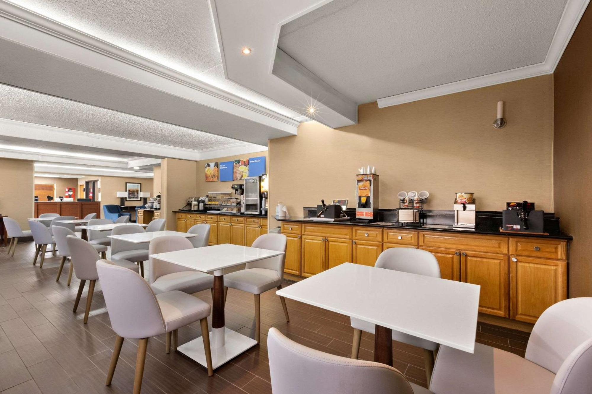 Comfort Inn Bordentown Near Nj Turnpike Luaran gambar
